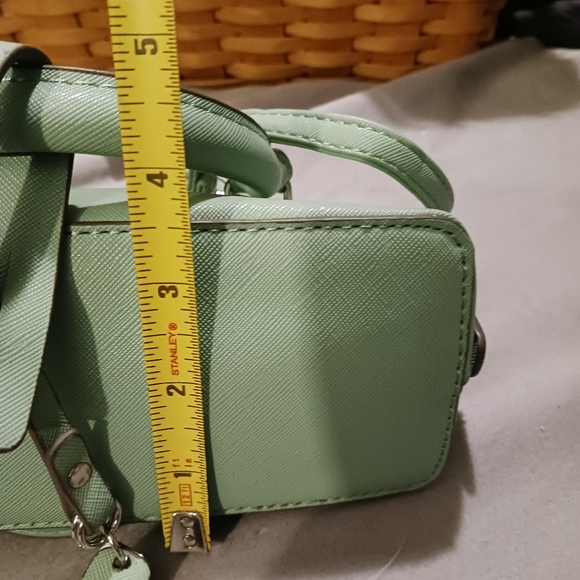 Like-New STEVE MADDEN Crossbody Bag - Picture 14 of 14